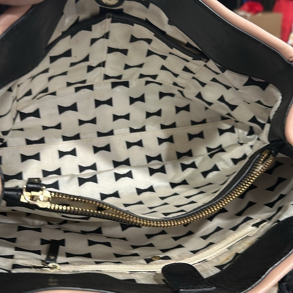 Kate Spade pink soft hobo bag, inside off-white and black bowties good used con. - Picture 6 of 8